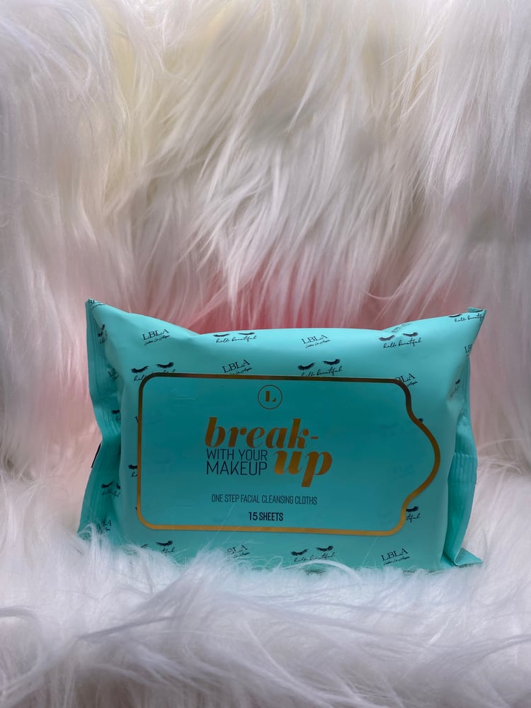 Image of Mini Lash Safe Makeup Wipes