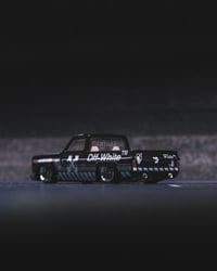 Image 3 of OFF-WHITE CHEVY SILVERADO CUSTOM 