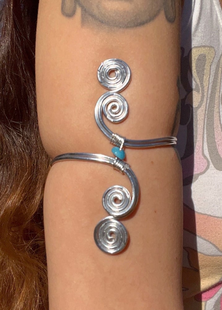 Image of Simple Wrap Arm Cuff