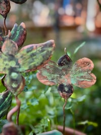 Image 2 of 🕊️🦅🦜Birds & Bees decorative stakes 🐦‍⬛🐝