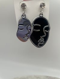 Image 4 of FACE SHAPE DANGLE EARRINGS sob