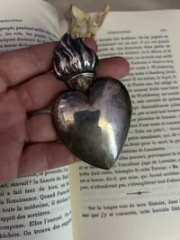 Image 5 of Réservé. Ex-Voto en argent. Cœur sacré du XIXeme siècle 