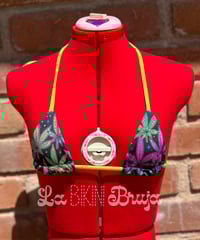 Image 1 of 420 Leaf Triangle