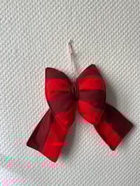 Image 1 of Petit noeud Red