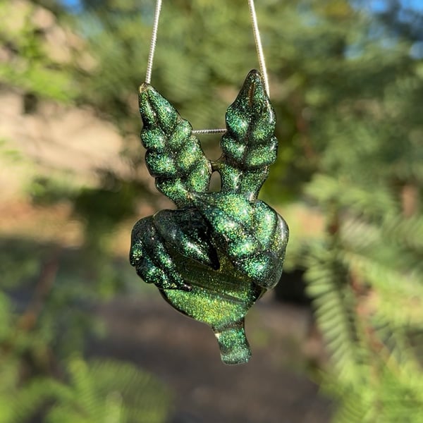 Image of Dichro Peace Leaf