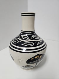 Image 5 of Vase 5 - Gold mushies