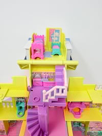 Image 8 of Ensemble bracelet et Polly Pocket Le Club house