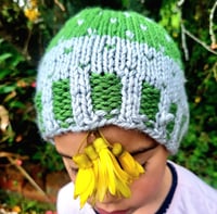 Image 3 of "Love u lots" kids beanie (4-8y)