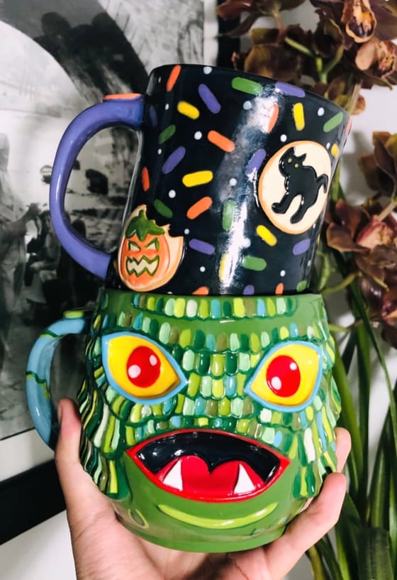 Image of Mapleparkpumpkinqueen-Creature mug and  Halloween cookie mug