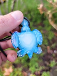 Image 9 of Aquamania Green Sea Turtle Pendant