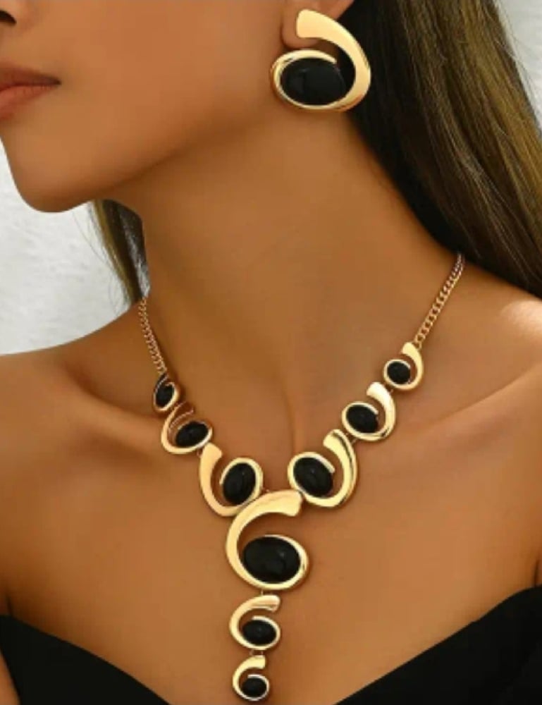 Image of Bold Elegance Set