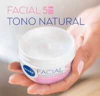 Image 3 of Nivea Cuidado Tono Natural 5in1 Crema Facial Set 2