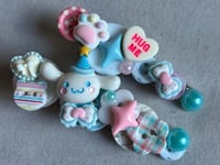 Image 5 of hug me sanrio duo hairclips