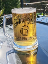 Image 2 of Gwydr Cwrw Dad