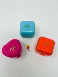 Image 6 of Polly Pocket vintage lot de 3 petites boites baguiers vides avec 1 personnage