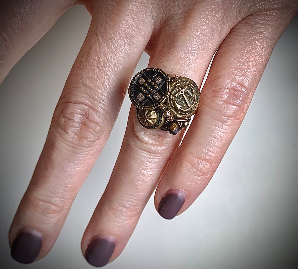Image of "Admiral" Bouquet Ring