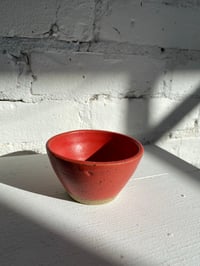 Image 1 of Sam Hewitt / Small Bowl (red)	