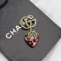 Image 10 of Luxury Brooches