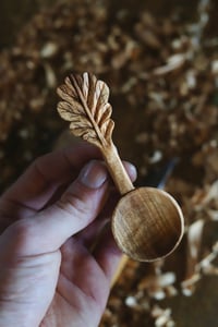 Image 1 of ~Oak Leaf Handle Scoop~