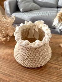Image 4 of Chunky Ruffle Basket