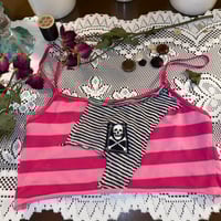 Image 2 of Skull tank 