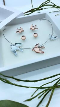 Image 1 of Stříbrný X Rose Gold zrcadlový Náhrdelnik Ptáčci