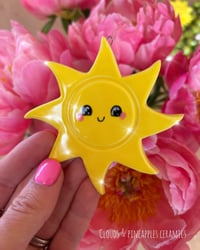 happy retro sunshine 