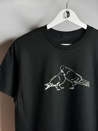 Image 2 of ‚PIGEON IN LOVE‘ T-SHIRT 