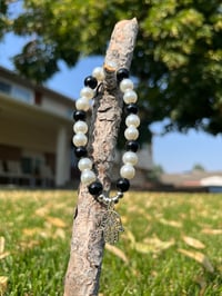 Peral & Black Hamsa 