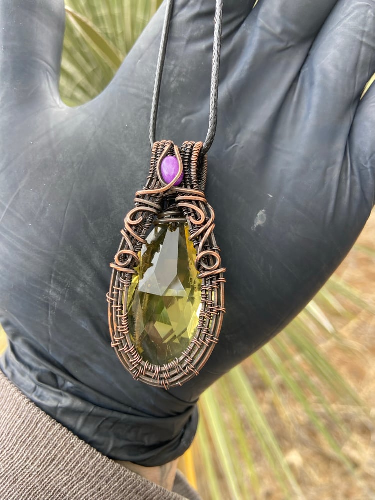 Image of Yellow crystal x purple agate