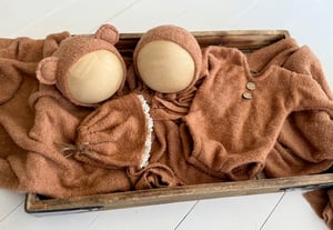 Image of caramel layer set