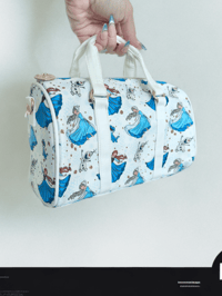 Image 4 of Sisters | Mini duffel