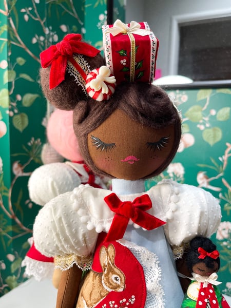 Image of RESERVED FOR GRIETJE Classic Holiday Doll Medium Patty