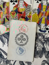 Image 6 of Joli jeu de 32 cartes du XIXème siècle, deux tampons fiscaux de 1890, filigrané, dos corail