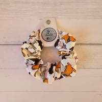 Image 5 of Bowless Scrunchies