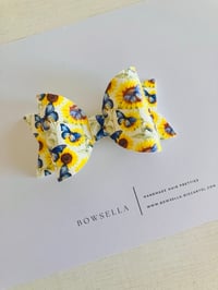 blue butterfly bow 