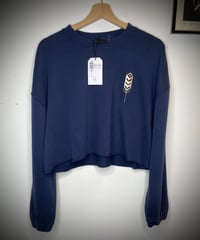 Image 2 of pull bleu marine croco doré