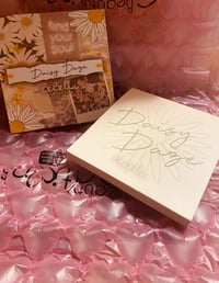 Image 3 of BEBELLA COSMETICS - DAISY DAZE EYESHADOW PALETTE