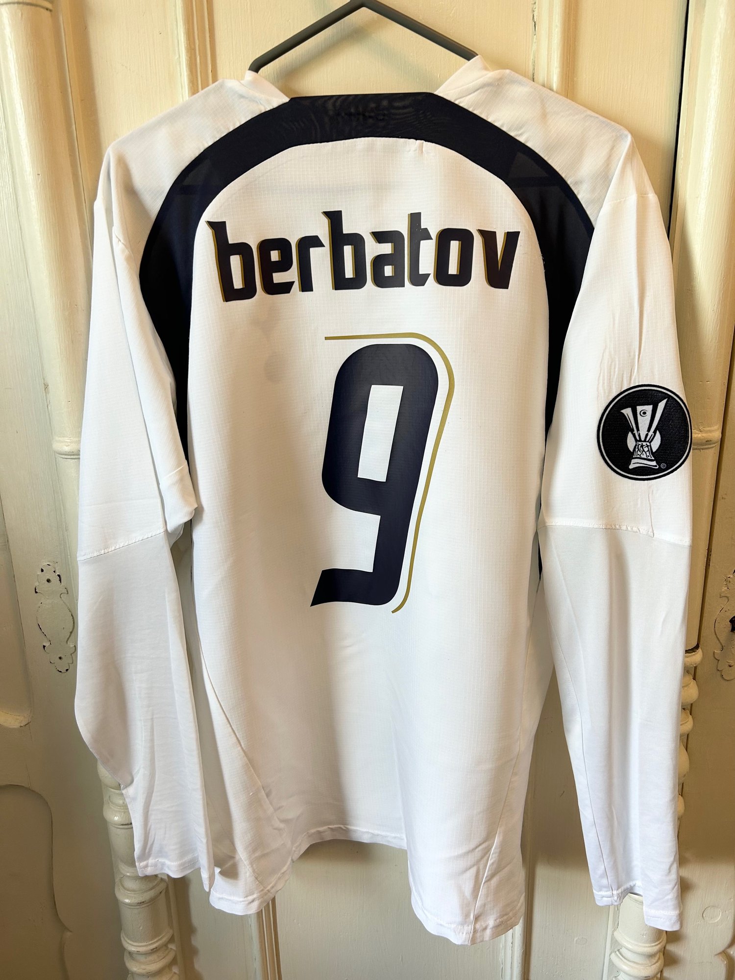 Image of Tottenham Hotspur “BERBATOV 9” 2006/07 Home LS Shirt (M)