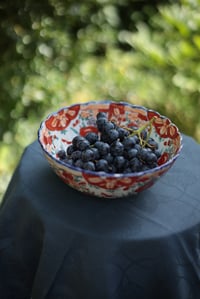 Image 1 of Mittelgrosse Schale, rot-blau, chinesisch (?) handbemalt