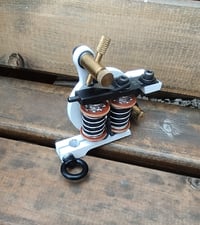 Image 5 of 7& half layer 32mm coils White Liner & Black Packer tattoo machines 