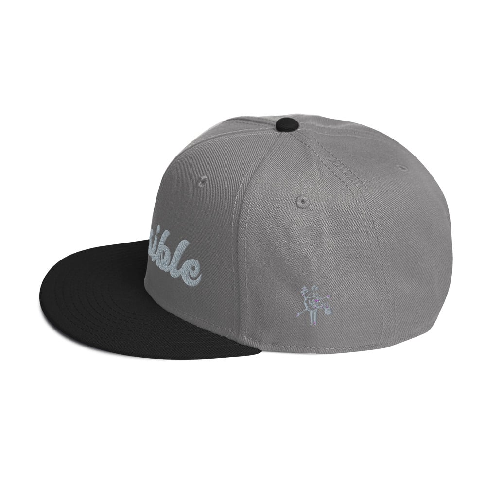 Image of INVISIBLE SNAPBACK GREY/ BLACK