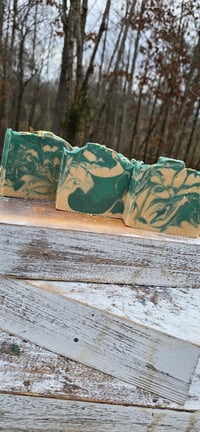 Image 3 of Tobacco Bay and Bayleaf 
