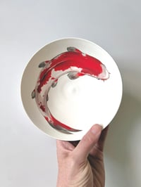 Koi on white 1, 16.5cm d 6cm h