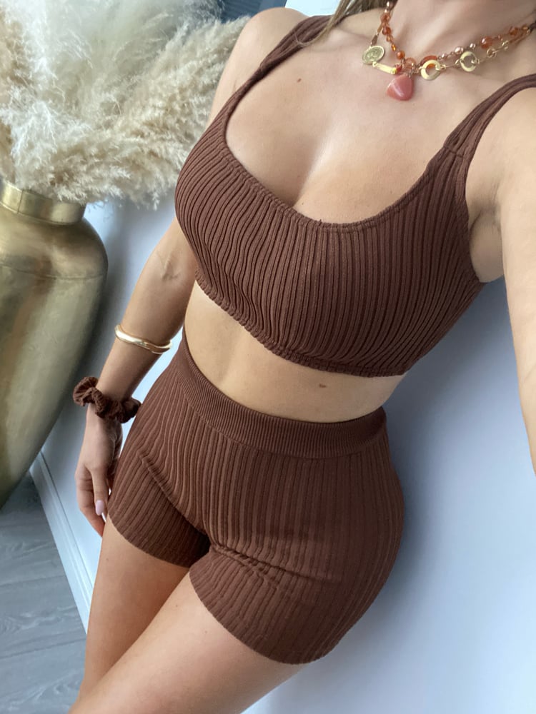 Image of Kitted Shorts Set In Chocolate Brown Rib Knit