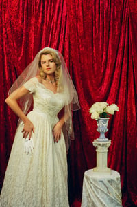 Image 3 of 1960s Veil Headpiece