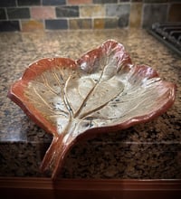 Image 1 of Leaf soap dish