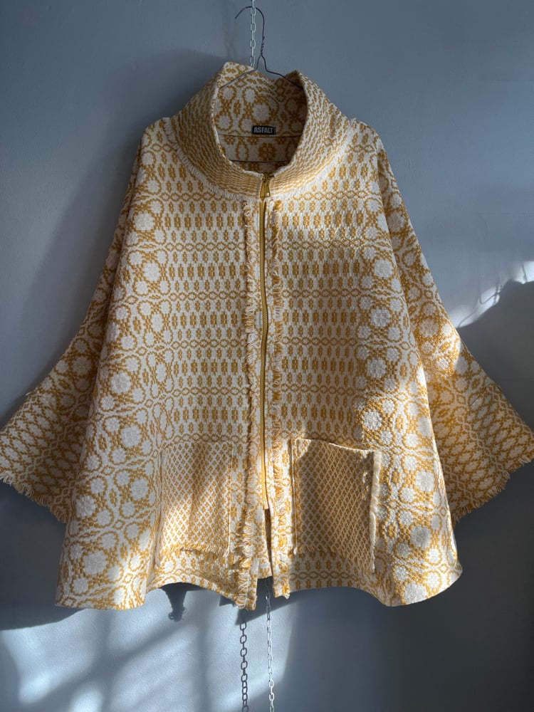 Image of Poncho jacket, gold (one size)