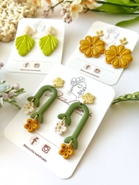 Image 2 of Florece Earrings Collection