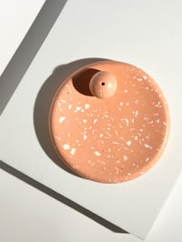 Image 2 of Round incense burner, 02